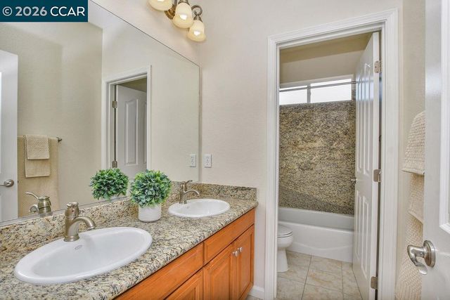 2004 Mint Dr, Brentwood, CA 94513