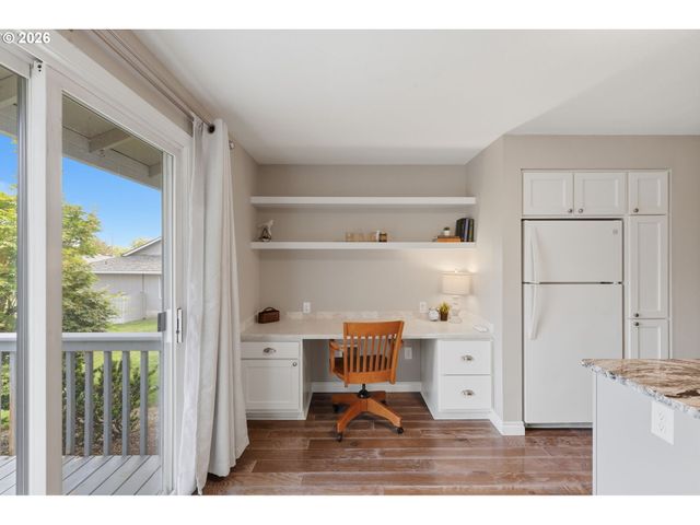 8225 Sw SHENANDOAH Way, Tualatin, OR 97062