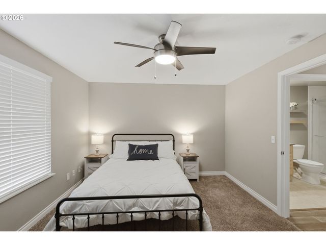 8225 Sw SHENANDOAH Way, Tualatin, OR 97062