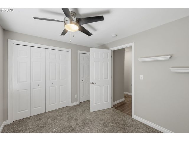 8225 Sw SHENANDOAH Way, Tualatin, OR 97062