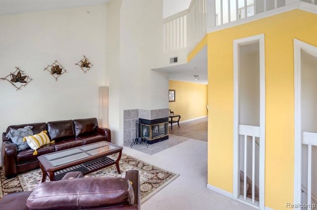 1956 Campau Farms Circle, Detroit, MI 48207