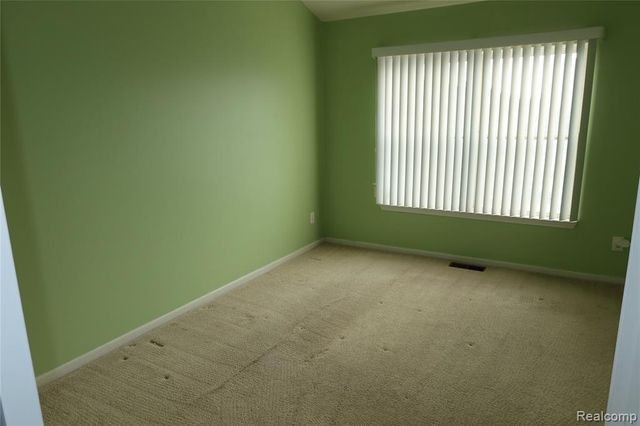 1956 Campau Farms Circle, Detroit, MI 48207