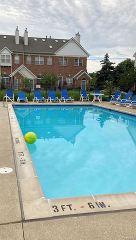 1956 Campau Farms Circle, Detroit, MI 48207