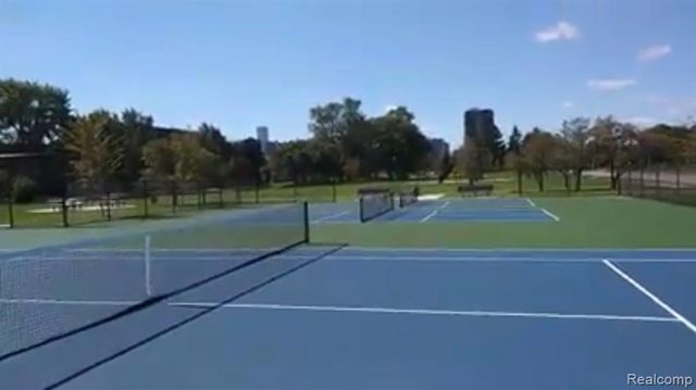 1956 Campau Farms Circle, Detroit, MI 48207