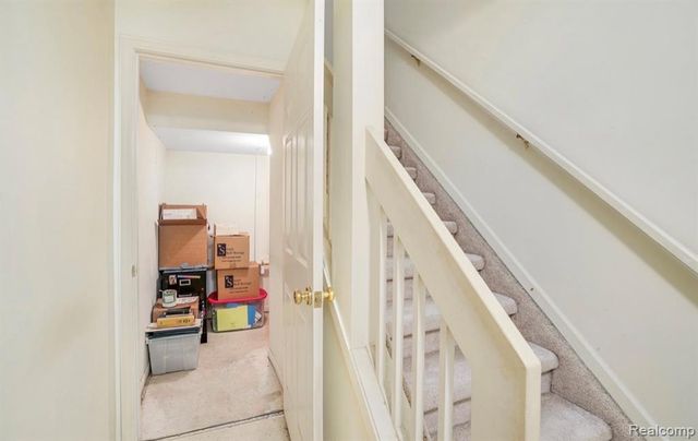 1956 Campau Farms Circle, Detroit, MI 48207