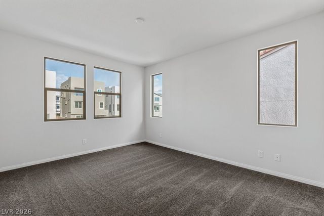 11636 Golden Oriole Avenue, Las Vegas, NV 89138