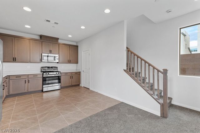 11636 Golden Oriole Avenue, Las Vegas, NV 89138