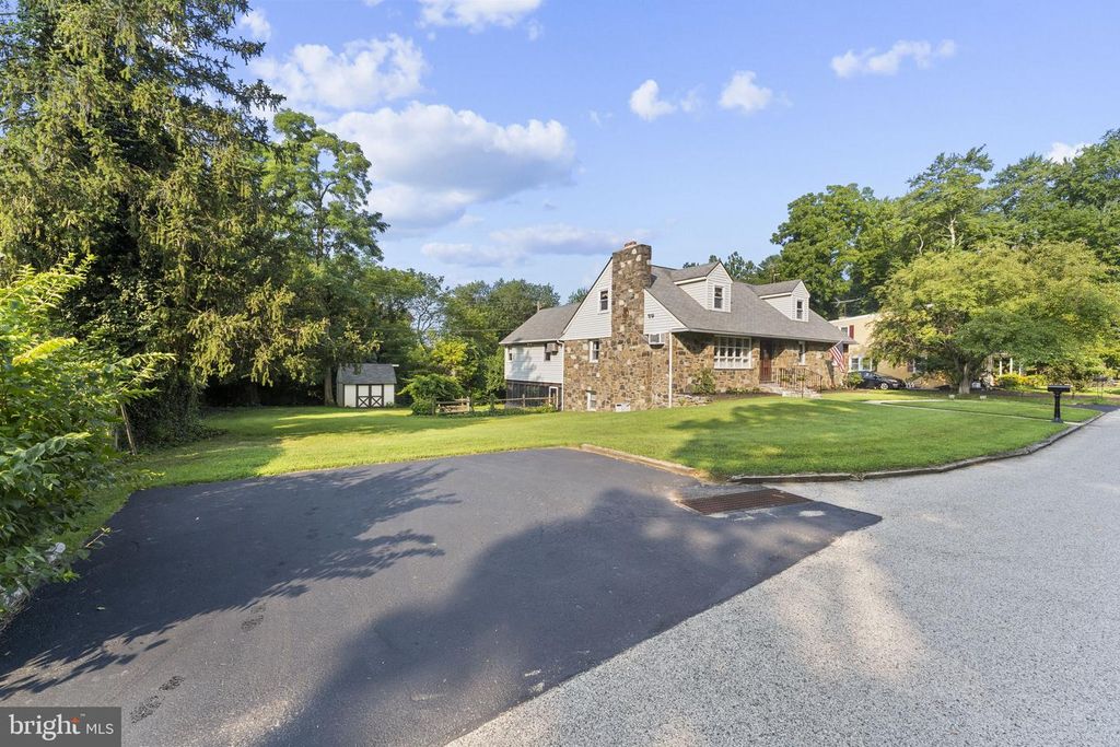510 SARDARO LN, NORRISTOWN, PA 19401 — photo 3