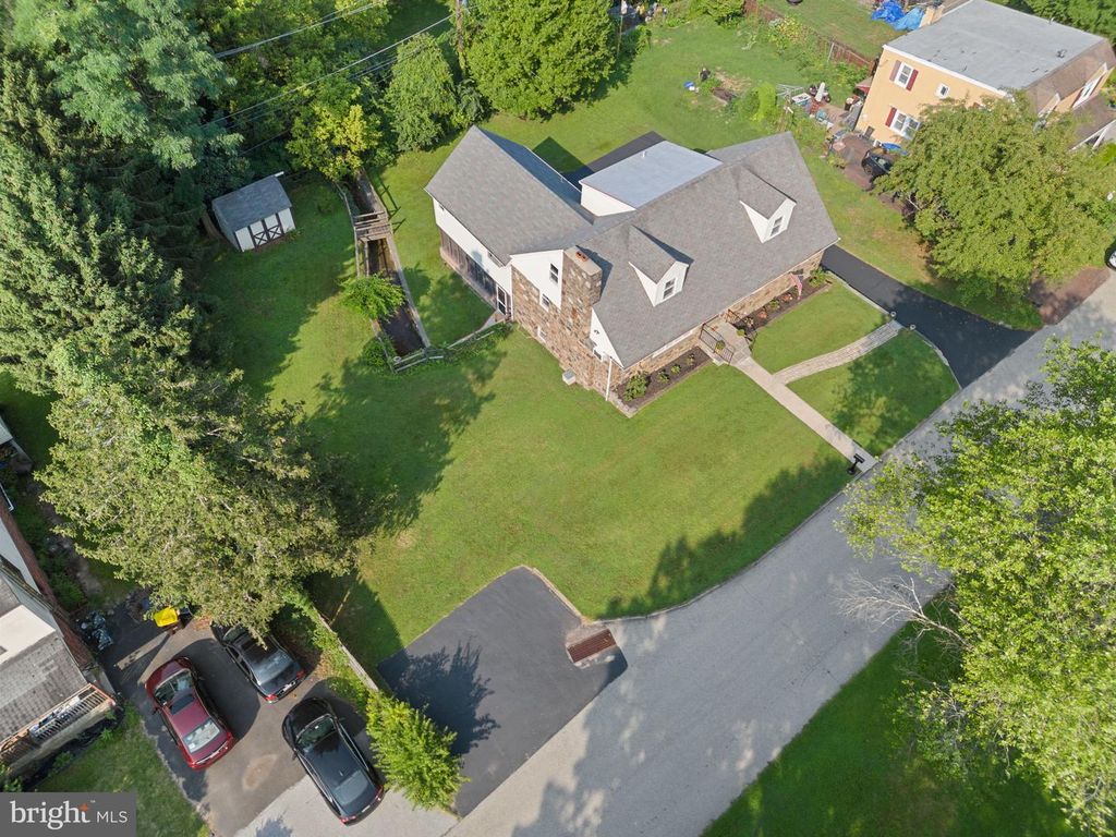510 SARDARO LN, NORRISTOWN, PA 19401 — photo 5