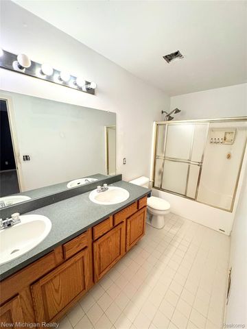 7442 Spy Glass Lane, Ypsilanti, MI 48197