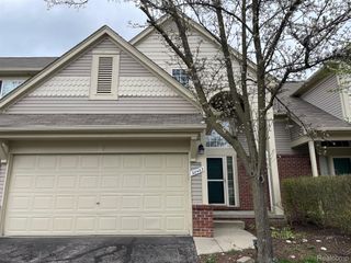 38463 SARATOGA Circle, Farmington Hills, MI 48331