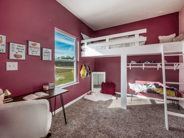 805 Saddle Avenue, Pataskala, OH 43062