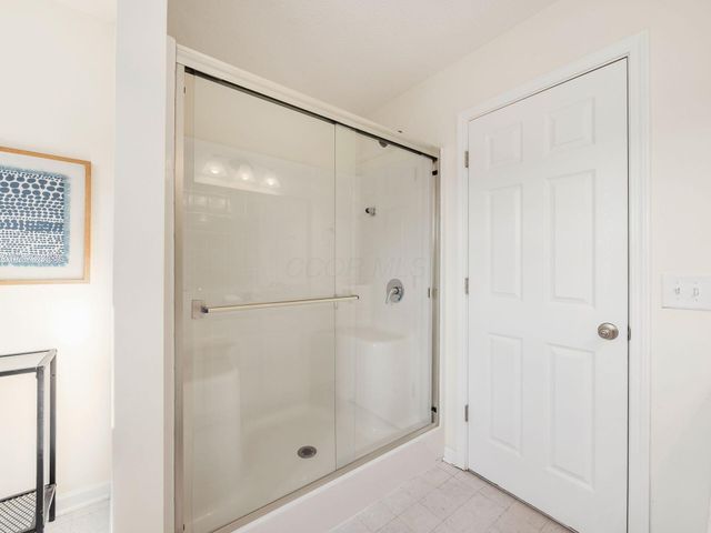 805 Saddle Avenue, Pataskala, OH 43062