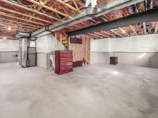 805 Saddle Avenue, Pataskala, OH 43062