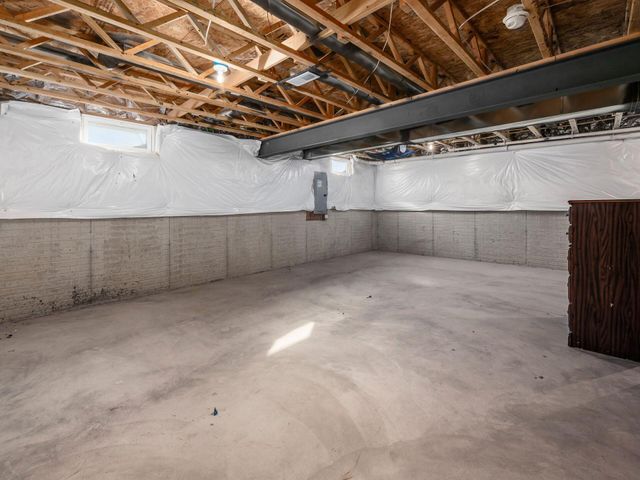 805 Saddle Avenue, Pataskala, OH 43062