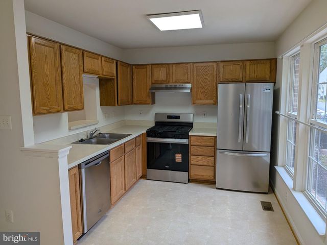 10015 GRASS MARKET CT, Fredericksburg, VA 22408