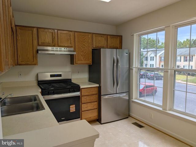 10015 GRASS MARKET CT, Fredericksburg, VA 22408