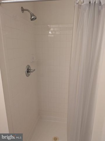 10015 GRASS MARKET CT, Fredericksburg, VA 22408