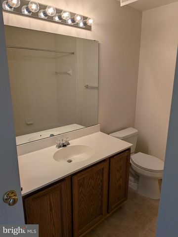 10015 GRASS MARKET CT, Fredericksburg, VA 22408