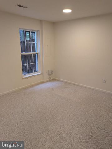 10015 GRASS MARKET CT, Fredericksburg, VA 22408