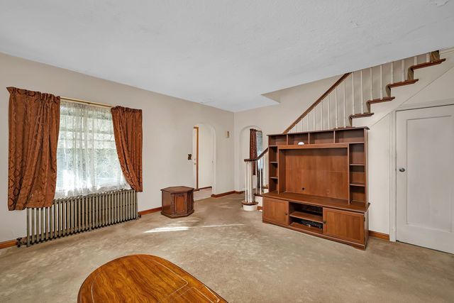 824 Harlow Avenue, Joliet, IL 60433