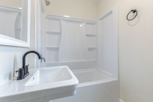 2806 S 48th Court, Cicero, IL 60804