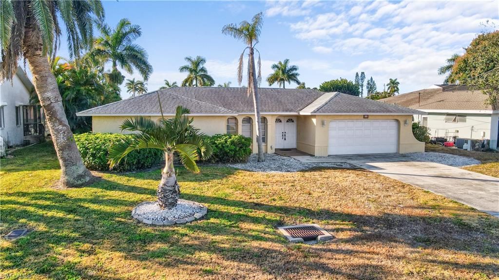 818 Monticello CT, CAPE CORAL, FL 33904 — photo 3