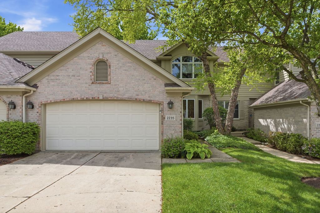 Image 1 of property listing at 2235 Tamarack Drive, Downers Grove, IL 60515