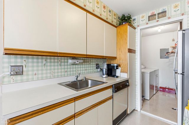 24649 N Meadow Road, Harrison Twp, MI 48045