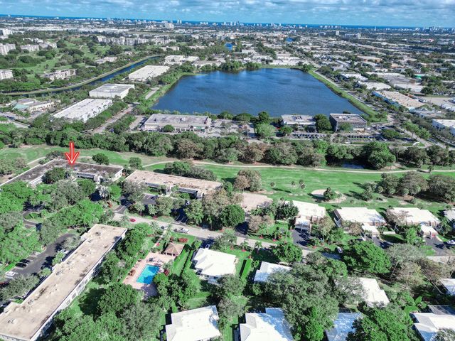 4007 N Cypress Drive 204, Pompano Beach, FL 33069