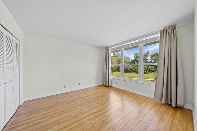 4007 N Cypress Drive 204, Pompano Beach, FL 33069