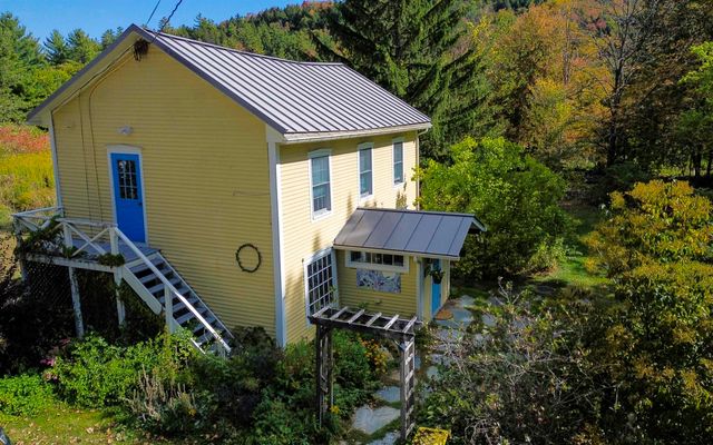 5677 Main Street, Waitsfield, VT 05673