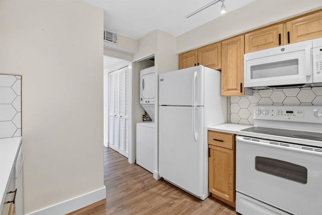 3589 S OCEAN Boulevard 909, South Palm Beach, FL 33480