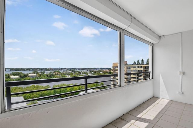 3589 S OCEAN Boulevard 909, South Palm Beach, FL 33480