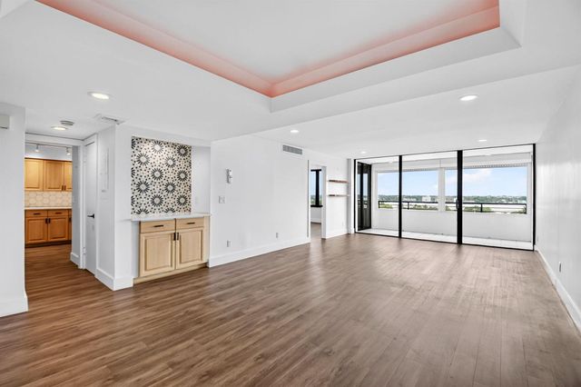 3589 S OCEAN Boulevard 909, South Palm Beach, FL 33480