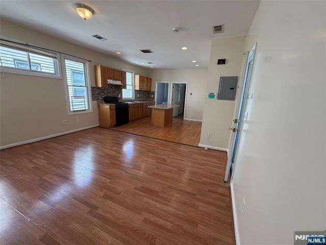 117 Schley Street 2, Newark, NJ 07112