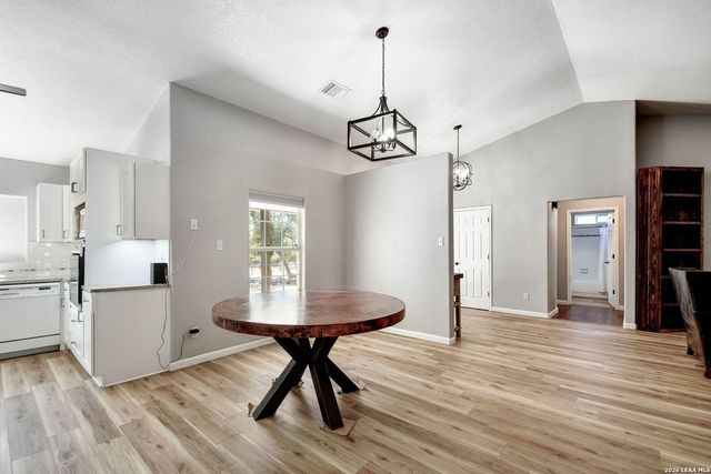 1265 BOB WHITE DR, Spring Branch, TX 78070