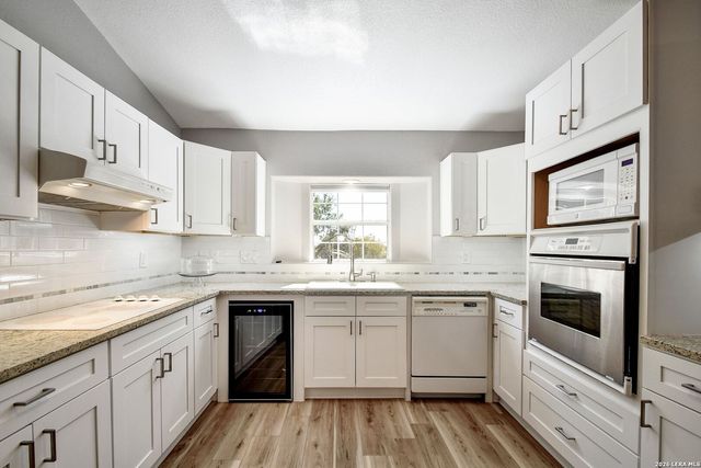 1265 BOB WHITE DR, Spring Branch, TX 78070