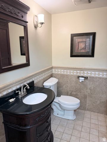 2908 W LEISURE CIR, West Jordan, UT 84084