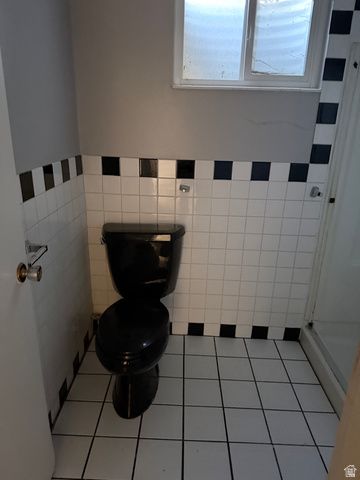 2908 W LEISURE CIR, West Jordan, UT 84084