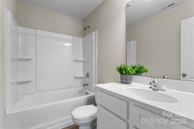 6903 Ware Road, Charlotte, NC 28212