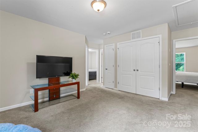 6903 Ware Road, Charlotte, NC 28212