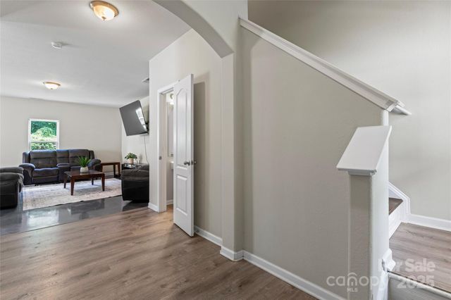 6903 Ware Road, Charlotte, NC 28212