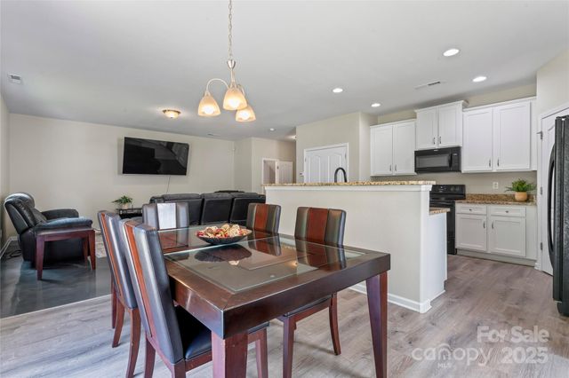 6903 Ware Road, Charlotte, NC 28212
