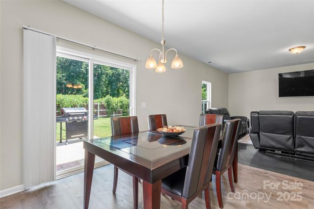 6903 Ware Road, Charlotte, NC 28212