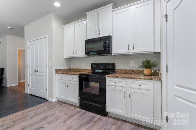 6903 Ware Road, Charlotte, NC 28212