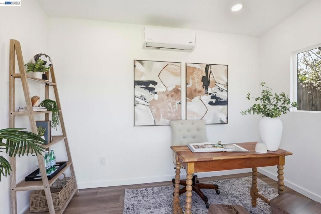 Image 21 of property listing at 16129 Via Pinale, San Lorenzo, CA 94580