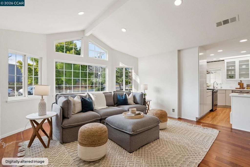 Image 13 of property listing at 538 538 Shelly Dr, Pleasant Hill, CA 94523