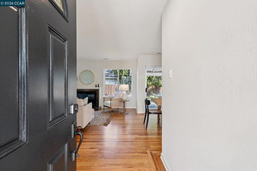 Image 4 of property listing at 538 538 Shelly Dr, Pleasant Hill, CA 94523