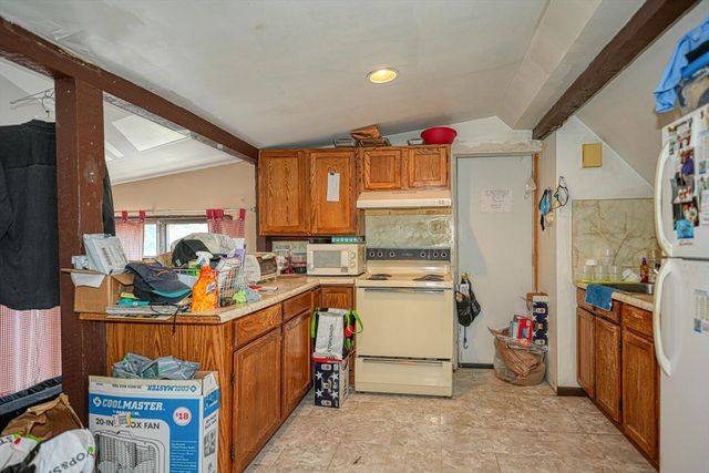 7 Prospect St, Woburn, MA 01801